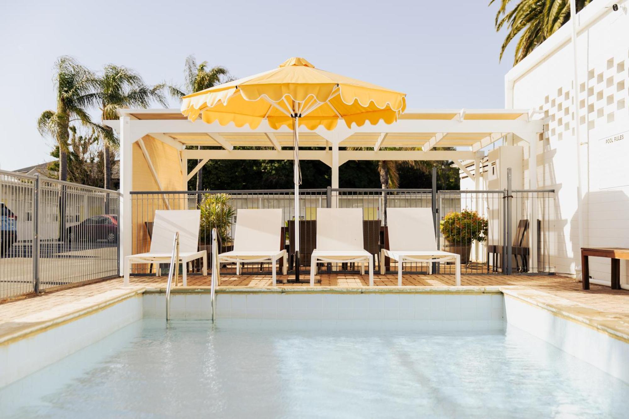 Port Broughton Hotel ภายนอก รูปภาพ